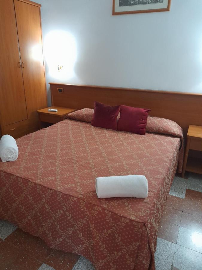 Incantoromano Guest House מראה חיצוני תמונה