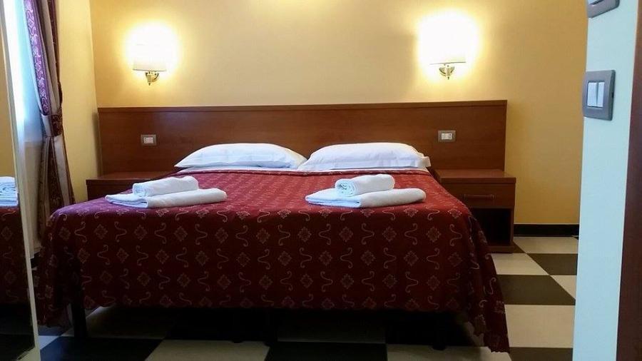 Incantoromano Guest House מראה חיצוני תמונה